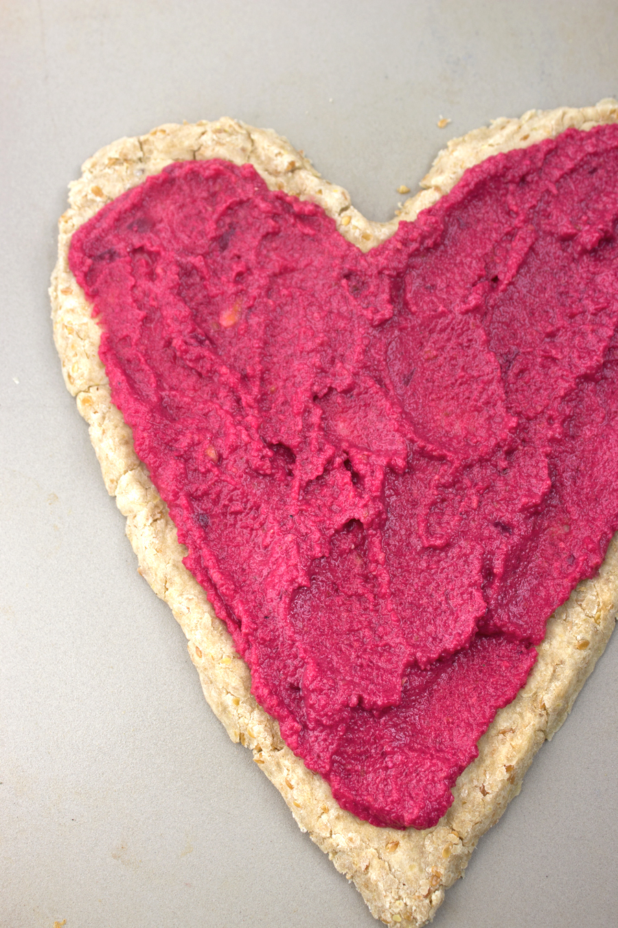 beet-pesto-heart-pizza-3c