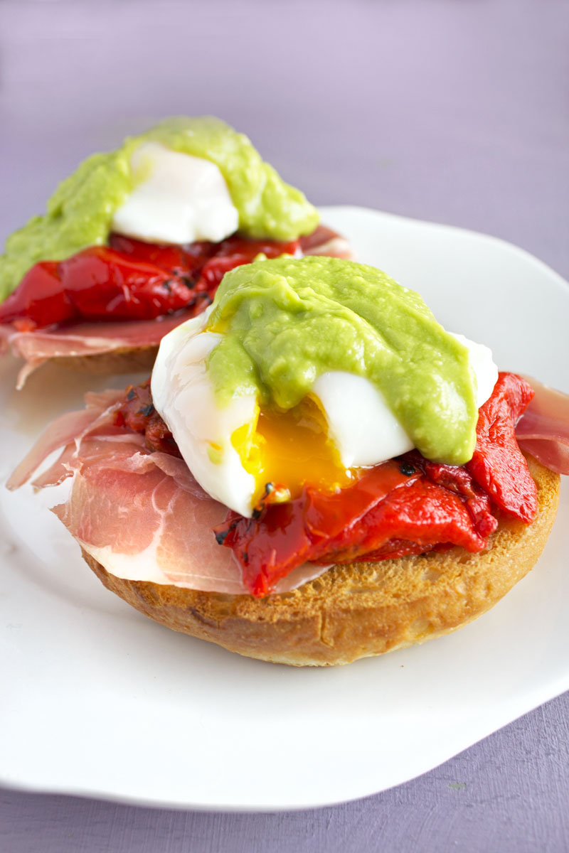 Bagel Eggs Benedict with Avocado Hollandaise