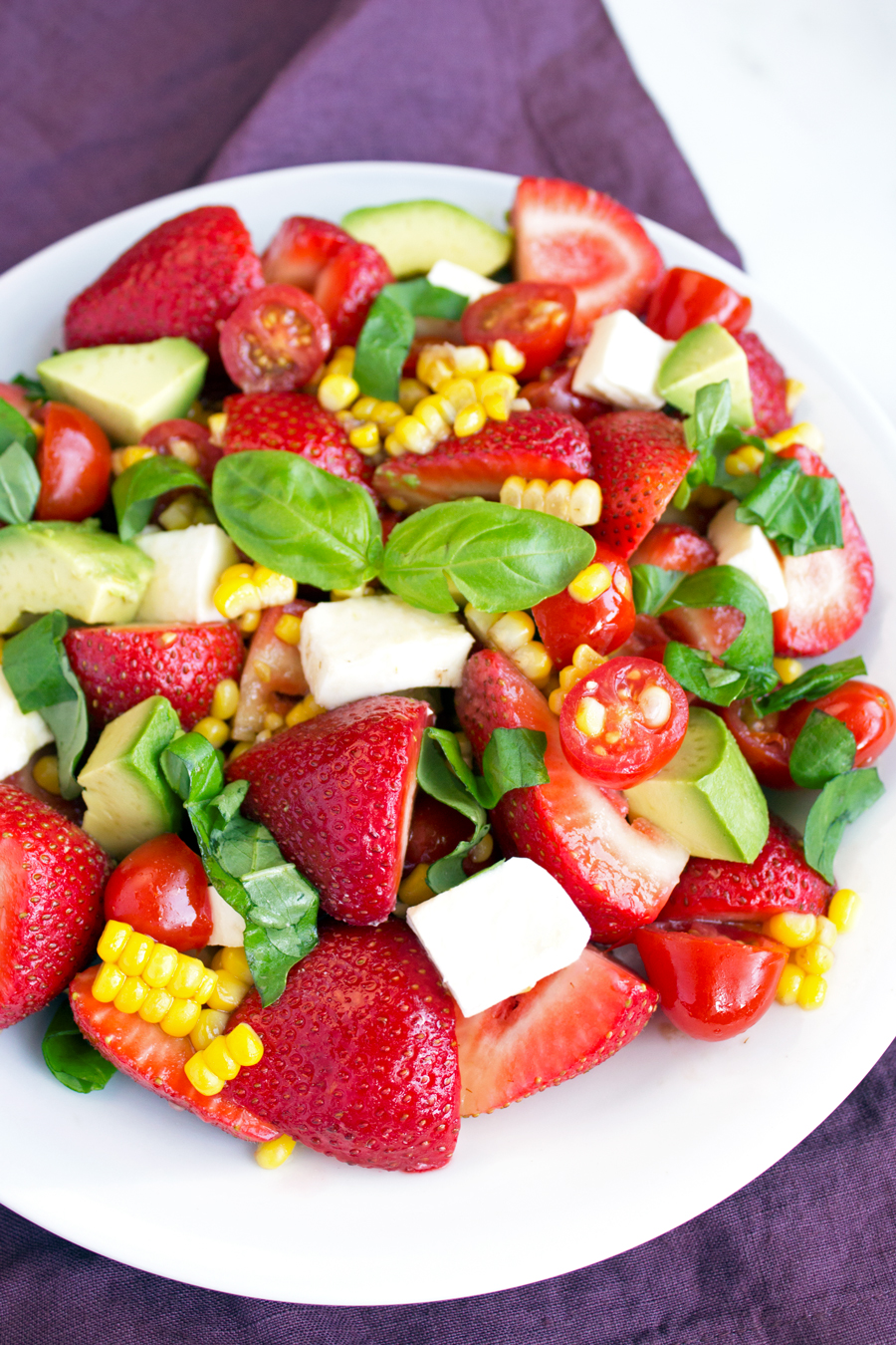 avocado-strawberry-caprese-salad-5